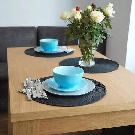 2 Bed - Sleeps 4 Terrace & Pet Friendly Lägenhet *