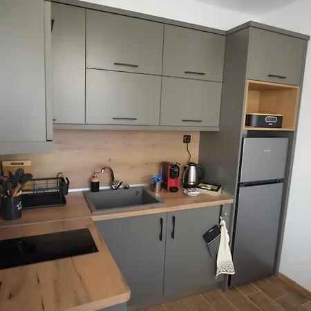2 Bed - Sleeps 4 Terrace & Pet Friendly